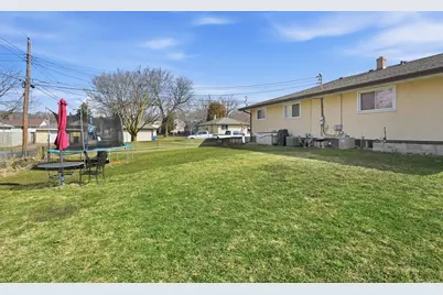 1561 Clarence Street, Saint Paul, MN 55106 - Photo 19