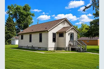 14 E 5th Avenue N, Aurora, MN 55705 - Photo 1