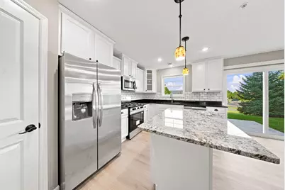 3278 Lakewood Trail, Woodbury, MN 55129 - Photo 7