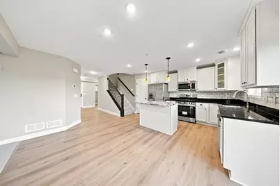 3278 Lakewood Trail, Woodbury, MN 55129 - Photo 9