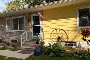 405 SE 15th Street SE, Austin, MN 55912 - Photo 1