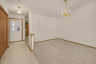 2224 Pinewood Dr, Shakopee, MN 55379 - Photo 7