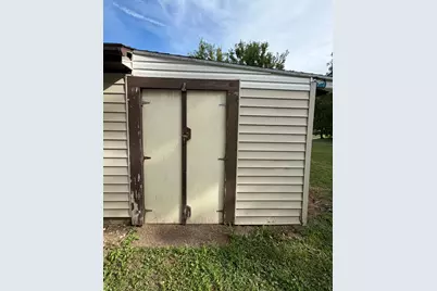 331 SW Park Street, Luverne, MN 56156 - Photo 7