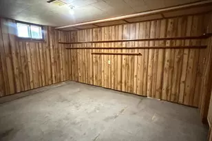 331 SW Park St, Luverne, MN 56156 - Photo 35