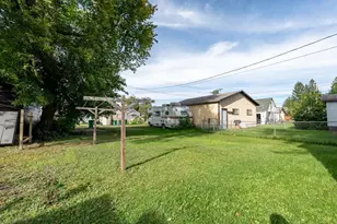 220 W Howard Ave, Keewatin, MN 55753 - Photo 15