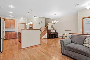 4828 Bisset Ln, Inver Grove Heights, MN 55076 - Photo 11