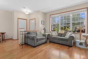 4828 Bisset Ln, Inver Grove Heights, MN 55076 - Photo 7