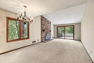 10275 Scarborough Road, Bloomington, MN 55437 - Photo 9