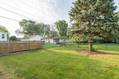 125 N Manitou Drive, Mankato, MN 56001 - Photo 39