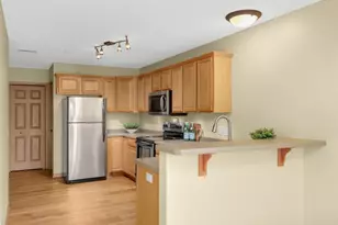 349 Ojibway Path, Lino Lakes, MN 55014 - Photo 5