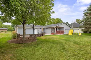 504 E Elmwood St, Arlington, MN 55307 - Photo 1