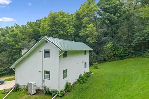 13611 State 16, Houston, MN 55943 - Photo 31