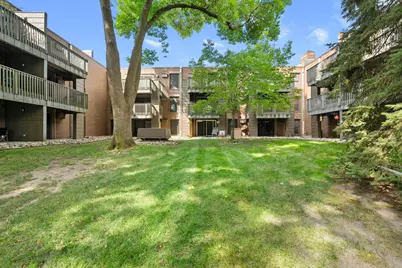 2800 Hamline Avenue N #311, Roseville, MN 55113 - Photo 29
