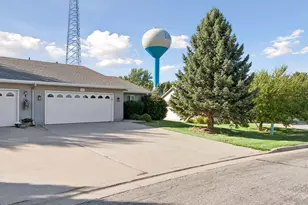 527 4th Circle Dr SE, Lonsdale, MN 55046 - Photo 1