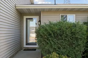 527 4th Circle Dr SE, Lonsdale, MN 55046 - Photo 5