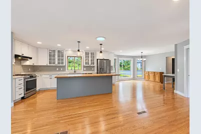 3015 Valleywood Drive SW, Rochester, MN 55902 - Photo 9