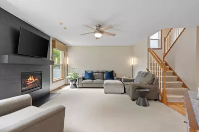 8018 Greenbriar Lane, Woodbury, MN 55125 - Photo 11