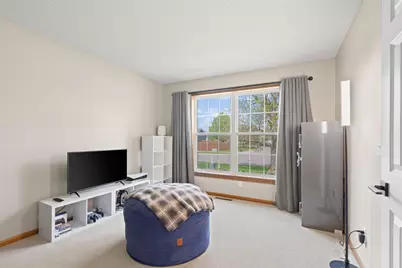 8018 Greenbriar Lane, Woodbury, MN 55125 - Photo 5
