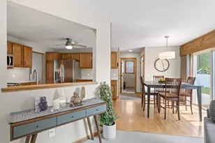 8018 Greenbriar Ln, Woodbury, MN 55125 - Photo 15
