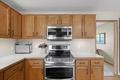 8018 Greenbriar Lane, Woodbury, MN 55125 - Photo 21
