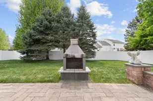 8018 Greenbriar Ln, Woodbury, MN 55125 - Photo 51
