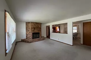 1018 N Elm St, Luverne, MN 56156 - Photo 7