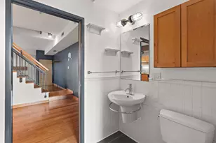 10 E 26th St, Minneapolis, MN 55404 - Photo 17