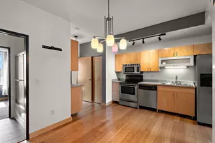 10 E 26th St, Minneapolis, MN 55404 - Photo 25