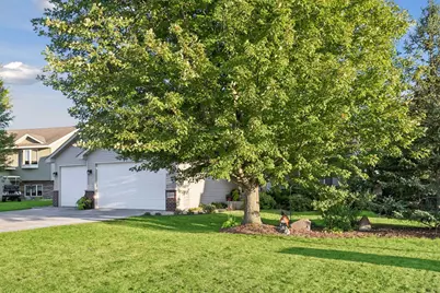 1305 Mulberry Avenue NE, Montgomery, MN 56069 - Photo 3