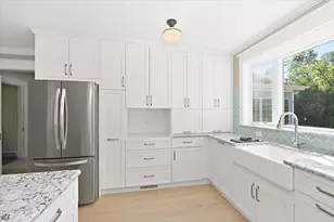 130 Laurie St, Duluth, MN 55803 - Photo 9