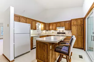 423 Tischler Ave SE, Faribault, MN 55021 - Photo 5