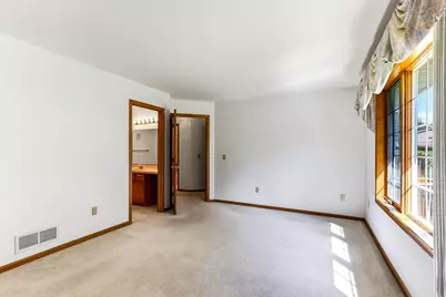 423 Tischler Avenue SE, Faribault, MN 55021 - Photo 11