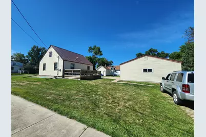 821 3rd Street SE, Pipestone, MN 56164 - Photo 7