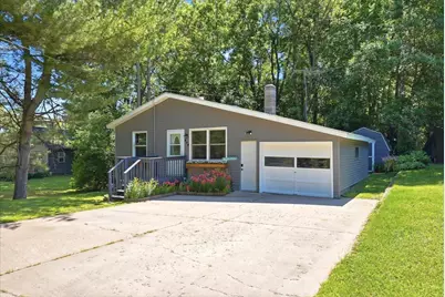 718 Wisconsin Avenue, Amery, WI 54001 - Photo 3