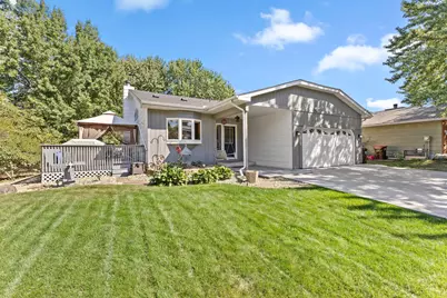 2679 Guthrie Avenue N, Oakdale, MN 55128 - Photo 3