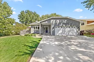 2679 Guthrie Ave N, Oakdale, MN 55128 - Photo 1