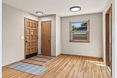 2938 Washburn Circle, Richfield, MN 55423 - Photo 5