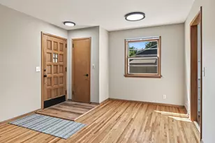 2938 Washburn Cir, Richfield, MN 55423 - Photo 5