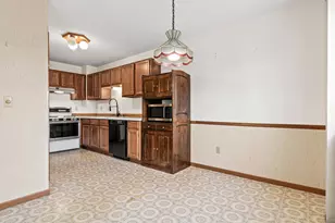5235 Unity Ct, Crystal, MN 55429 - Photo 9