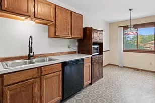 5235 Unity Ct, Crystal, MN 55429 - Photo 13