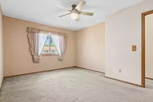 5235 Unity Ct, Crystal, MN 55429 - Photo 17