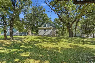 225 Cedar St NE, New London, MN 56273 - Photo 25