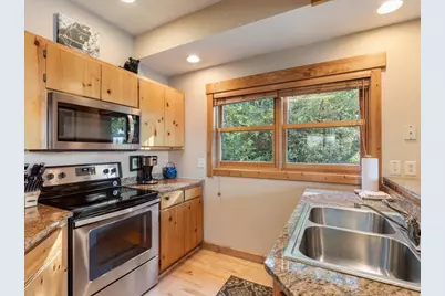 Cove Point Lodge 4576 Cove Side Cottages #410, Beaver Bay, MN 55616 - Photo 7