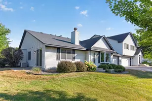 3630 Gershwin Ln N, Oakdale, MN 55128 - Photo 1