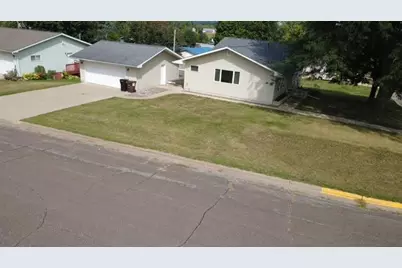 101 N Robert Street, Mabel, MN 55954 - Photo 1