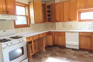 518 Main Ave N, Thief River Falls, MN 56701 - Photo 5