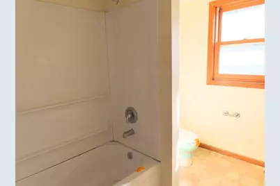 518 Main Avenue N, Thief River Falls, MN 56701 - Photo 21