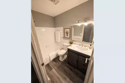 3155 Old Highway 8 #104, Roseville, MN 55418 - Photo 9