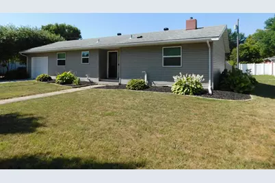 1017 17th Street N, Moorhead, MN 56560 - Photo 3