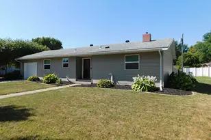 1017 17th St N, Moorhead, MN 56560 - Photo 3